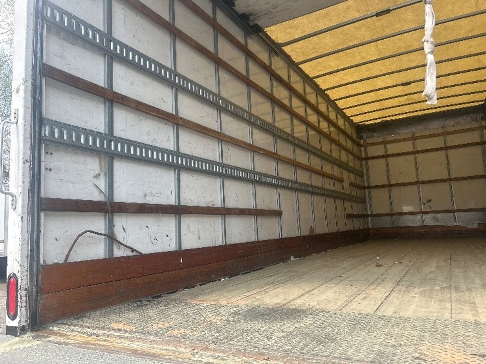 Medium Duty Box Truck-Light and Medium Duty Trucks-International-2019-MV607-Duluth-GA-247,925\n\t\tmiles-$ 36,500 - Image 11