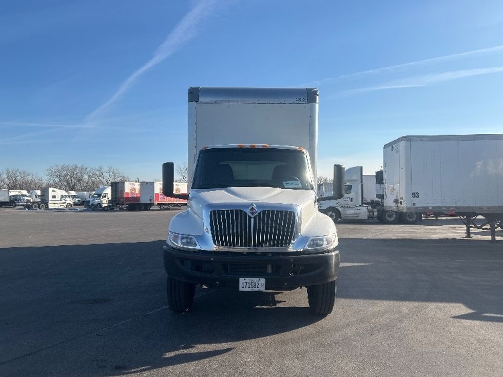 Medium Duty Box Truck-Light and Medium Duty Trucks-International-2019-MV607-East Chicago-IN-48,809\n\t\tmiles-$ 59,500 - Image 2