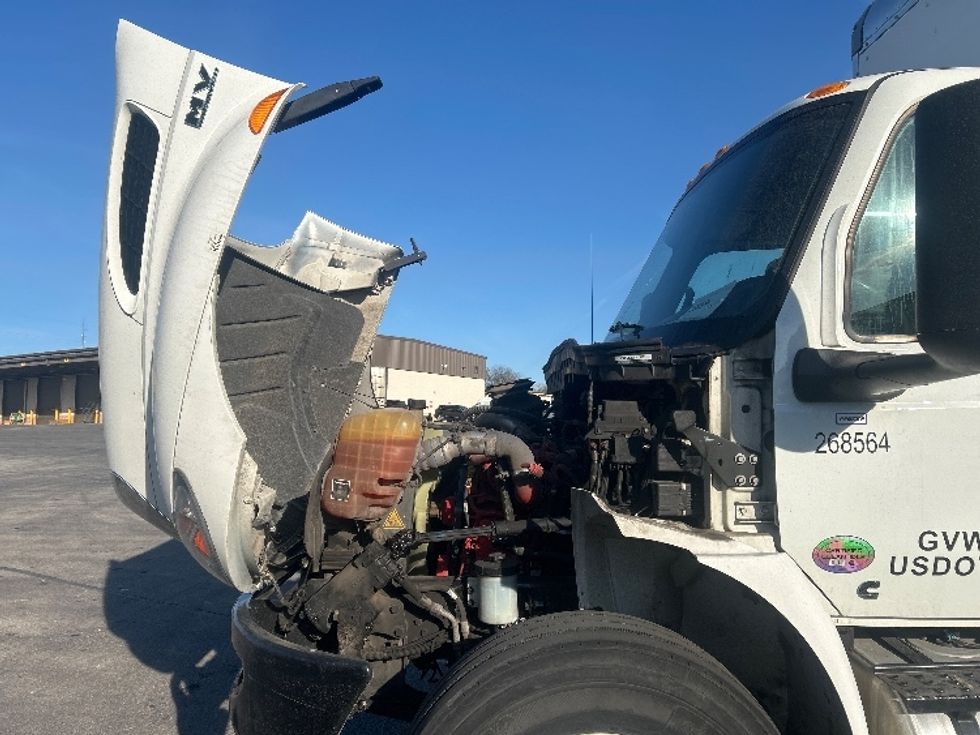 Medium Duty Box Truck-Light and Medium Duty Trucks-International-2019-MV607-East Chicago-IN-48,809\n\t\tmiles-$ 59,500 - Image 24
