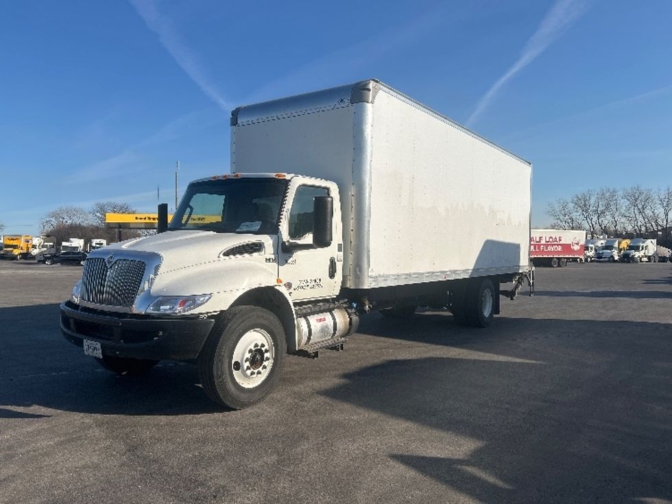 Medium Duty Box Truck-Light and Medium Duty Trucks-International-2019-MV607-East Chicago-IN-48,809\n\t\tmiles-$ 59,500 - Image 3