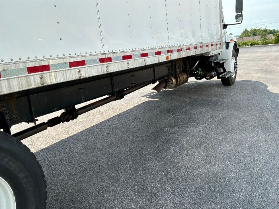 Medium Duty Box Truck-Light and Medium Duty Trucks-International-2019-MV607-Erlanger-KY-148,001\n\t\tmiles-$ 47,250 - Image 13