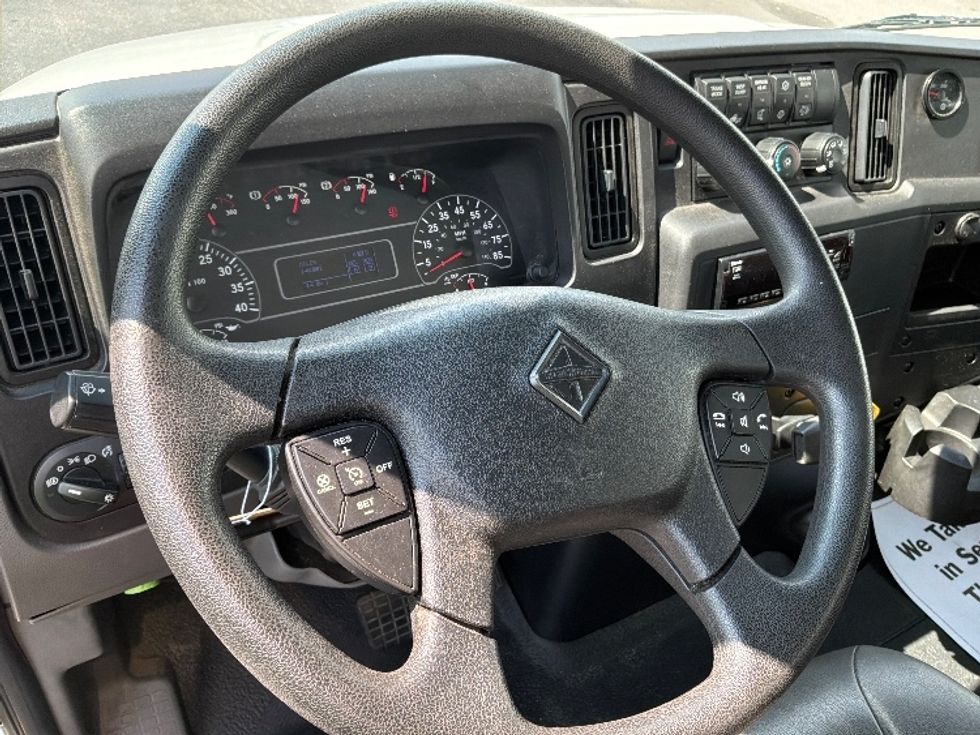 Medium Duty Box Truck-Light and Medium Duty Trucks-International-2019-MV607-Erlanger-KY-148,001\n\t\tmiles-$ 47,250 - Image 16