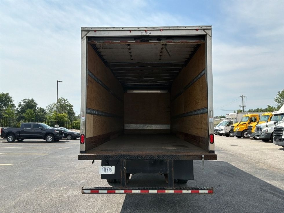 Medium Duty Box Truck-Light and Medium Duty Trucks-International-2019-MV607-Erlanger-KY-148,001\n\t\tmiles-$ 47,250 - Image 8