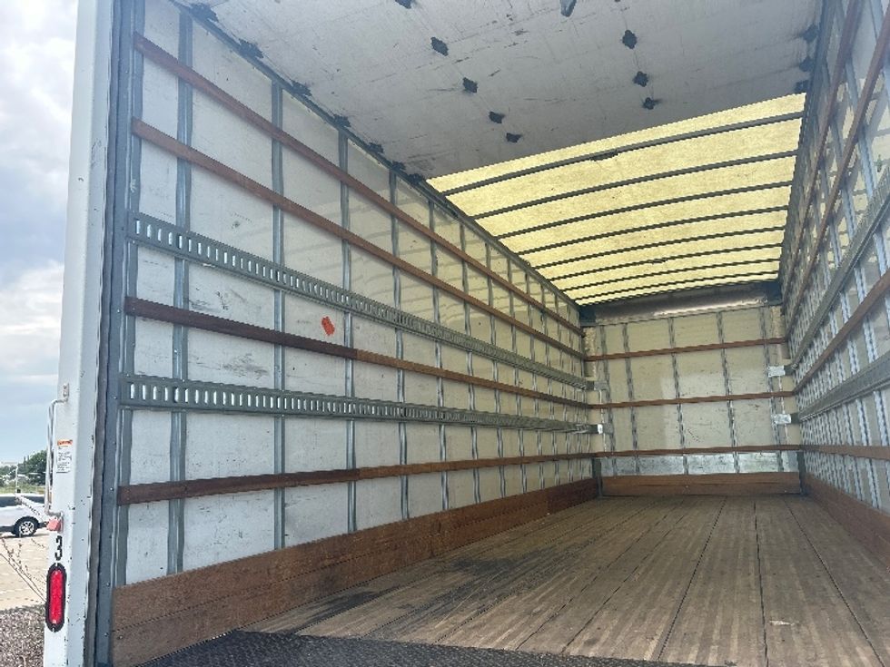 Medium Duty Box Truck-Light and Medium Duty Trucks-International-2019-MV607-Fort Worth-TX-143,299\n\t\tmiles-$ 48,500 - Image 11