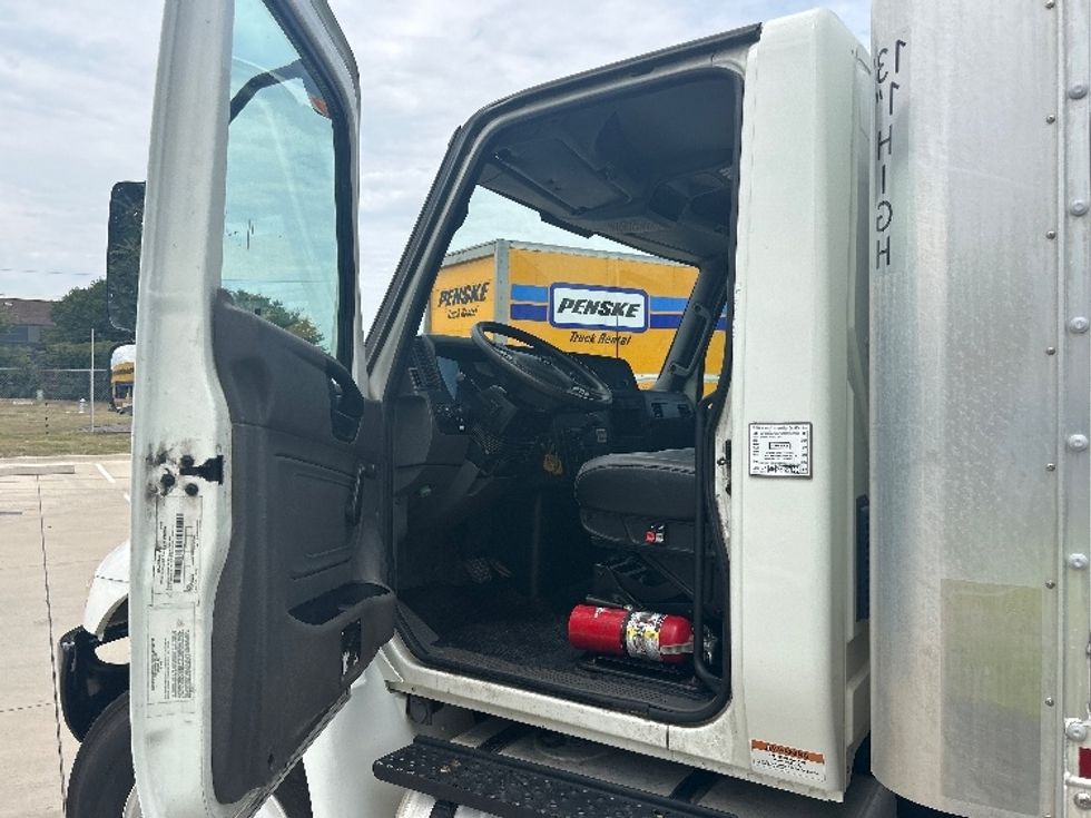 Medium Duty Box Truck-Light and Medium Duty Trucks-International-2019-MV607-Fort Worth-TX-143,299\n\t\tmiles-$ 48,500 - Image 16