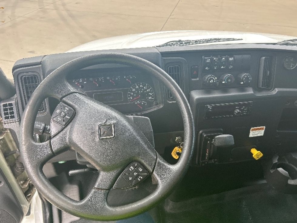 Medium Duty Box Truck-Light and Medium Duty Trucks-International-2019-MV607-Fort Worth-TX-143,299\n\t\tmiles-$ 48,500 - Image 17