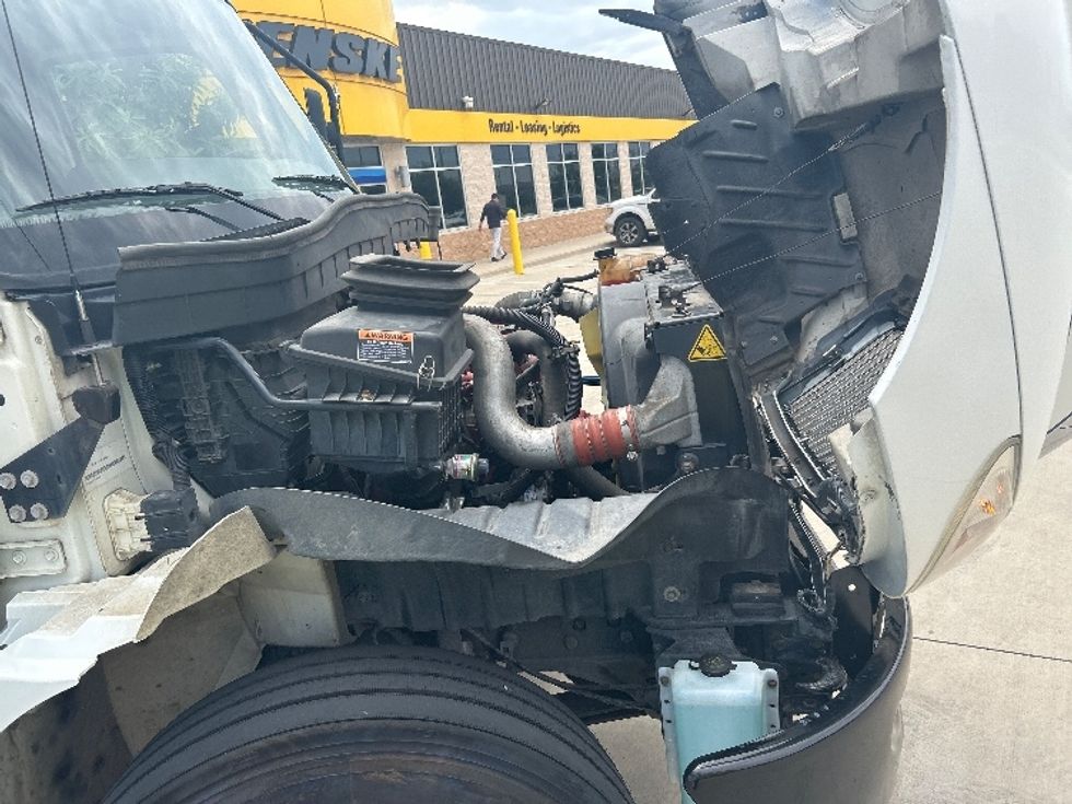 Medium Duty Box Truck-Light and Medium Duty Trucks-International-2019-MV607-Fort Worth-TX-143,299\n\t\tmiles-$ 48,500 - Image 23