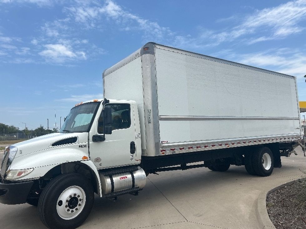 Medium Duty Box Truck-Light and Medium Duty Trucks-International-2019-MV607-Fort Worth-TX-143,299\n\t\tmiles-$ 48,500 - Image 4