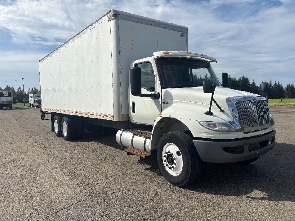 Medium Duty Box Truck-Light and Medium Duty Trucks-International-2019-MV607-Fredonia-NY-358,306\n\t\tmiles-$ 19,750 - Image 1