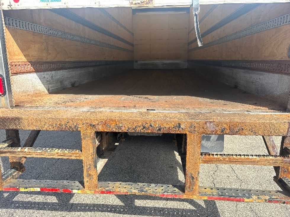Medium Duty Box Truck-Light and Medium Duty Trucks-International-2019-MV607-Fredonia-NY-358,306\n\t\tmiles-$ 19,750 - Image 10