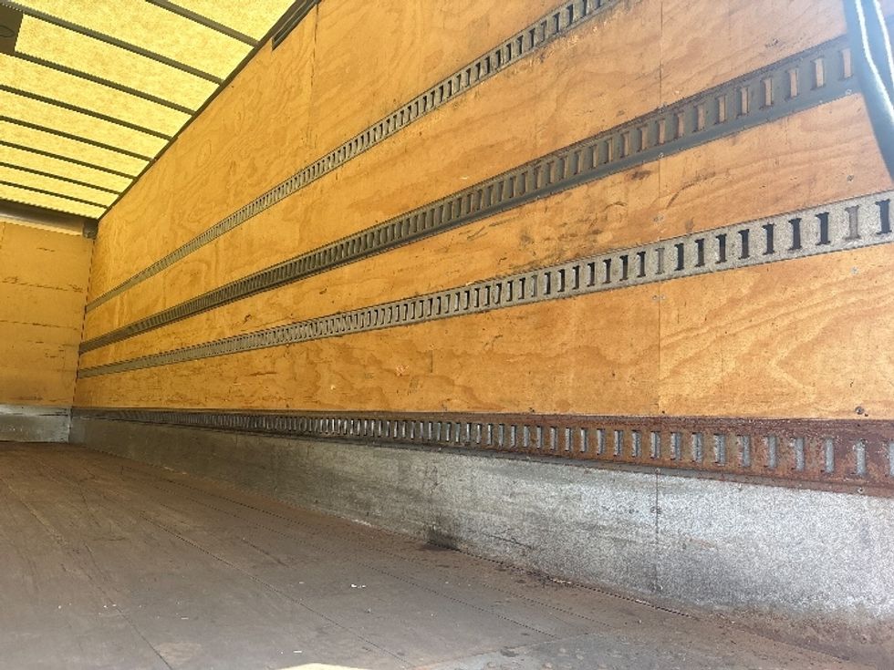 Medium Duty Box Truck-Light and Medium Duty Trucks-International-2019-MV607-Fredonia-NY-358,306\n\t\tmiles-$ 19,750 - Image 12