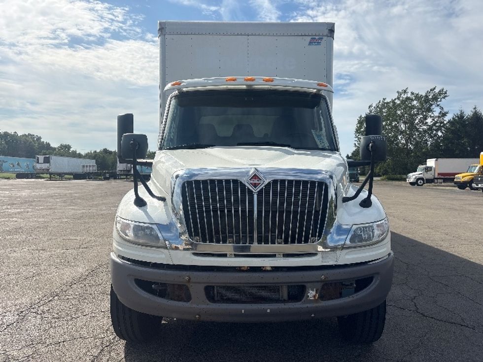 Medium Duty Box Truck-Light and Medium Duty Trucks-International-2019-MV607-Fredonia-NY-358,306\n\t\tmiles-$ 19,750 - Image 2