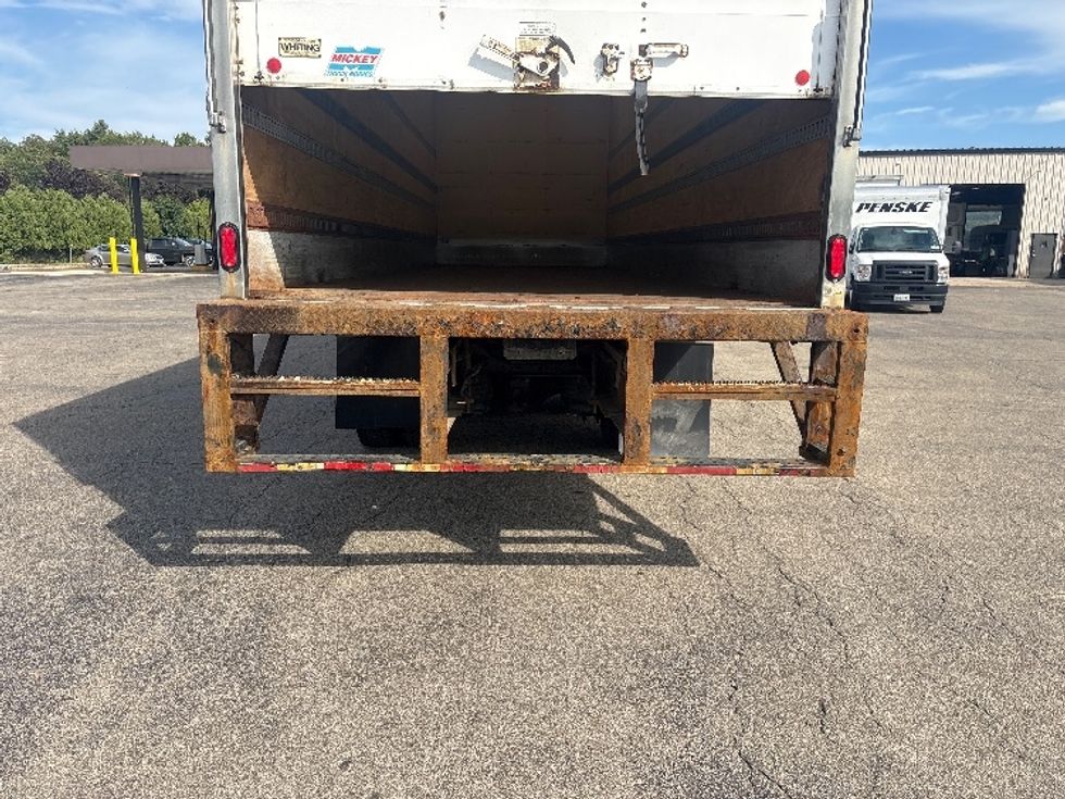 Medium Duty Box Truck-Light and Medium Duty Trucks-International-2019-MV607-Fredonia-NY-358,306\n\t\tmiles-$ 19,750 - Image 9