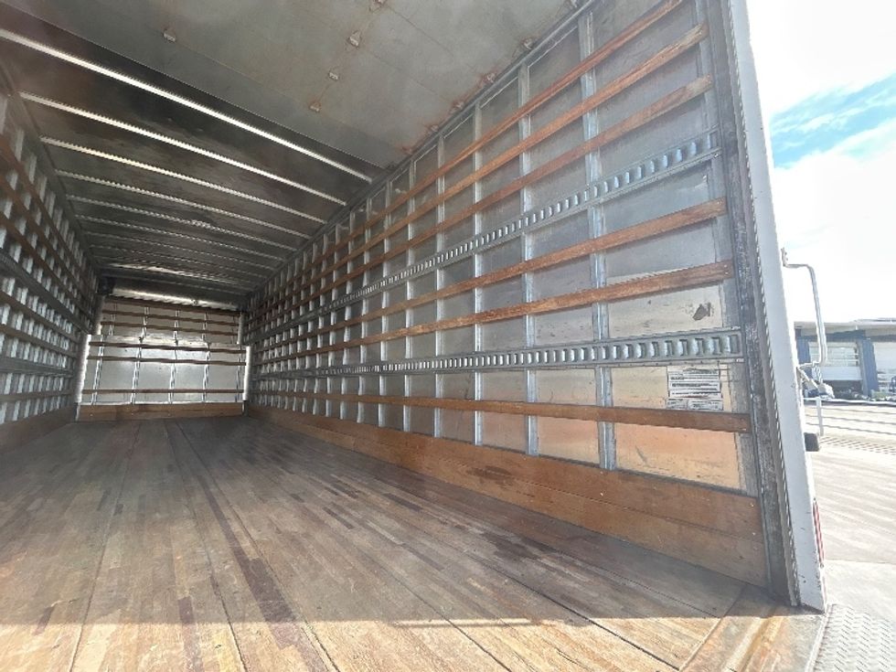 Medium Duty Box Truck-Light and Medium Duty Trucks-International-2019-MV607-Greeley-CO-195,562\n\t\tmiles-$ 42,500 - Image 12