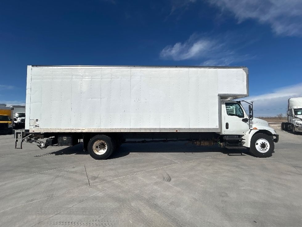 Medium Duty Box Truck-Light and Medium Duty Trucks-International-2019-MV607-Greeley-CO-195,562\n\t\tmiles-$ 42,500 - Image 15