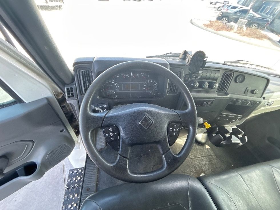 Medium Duty Box Truck-Light and Medium Duty Trucks-International-2019-MV607-Greeley-CO-195,562\n\t\tmiles-$ 42,500 - Image 18