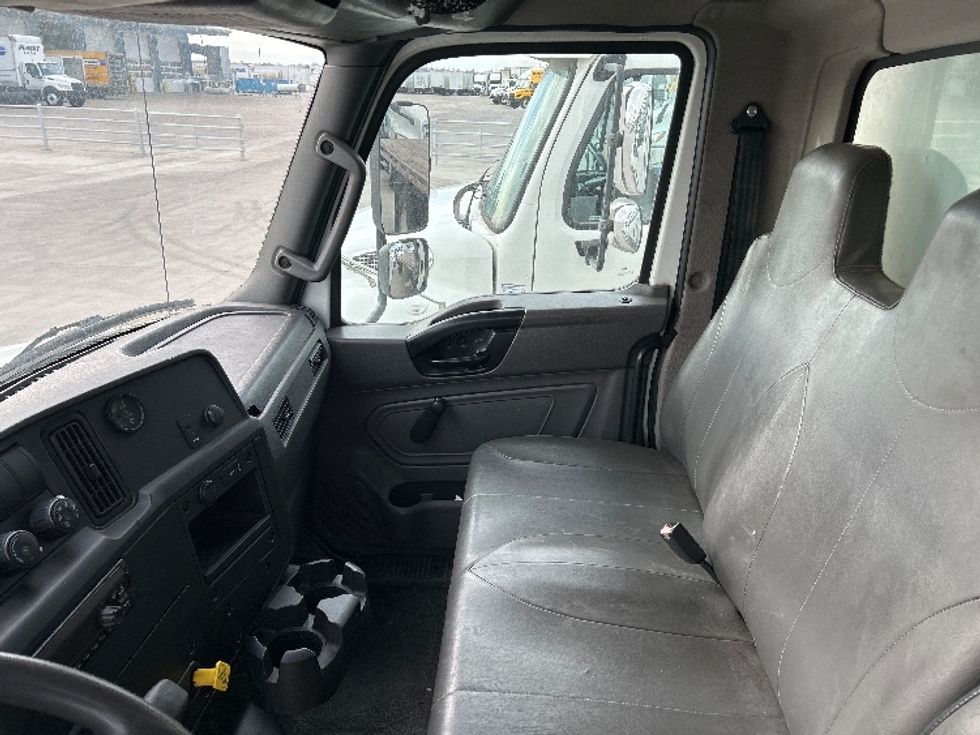 Medium Duty Box Truck-Light and Medium Duty Trucks-International-2019-MV607-Greeley-CO-195,562\n\t\tmiles-$ 42,500 - Image 19
