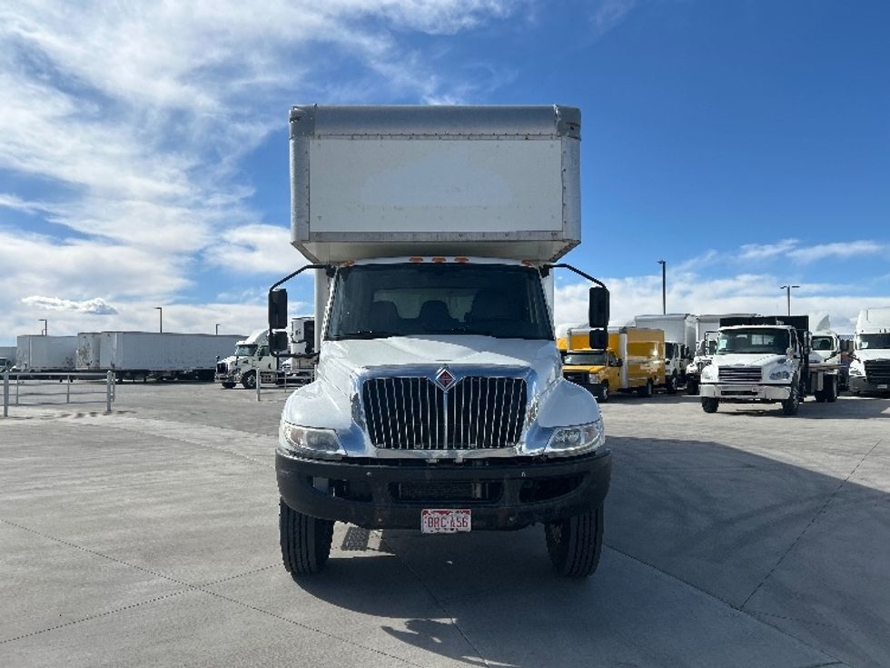 Medium Duty Box Truck-Light and Medium Duty Trucks-International-2019-MV607-Greeley-CO-195,562\n\t\tmiles-$ 42,500 - Image 2