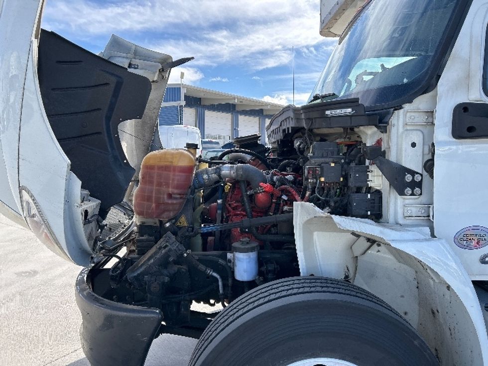 Medium Duty Box Truck-Light and Medium Duty Trucks-International-2019-MV607-Greeley-CO-195,562\n\t\tmiles-$ 42,500 - Image 24