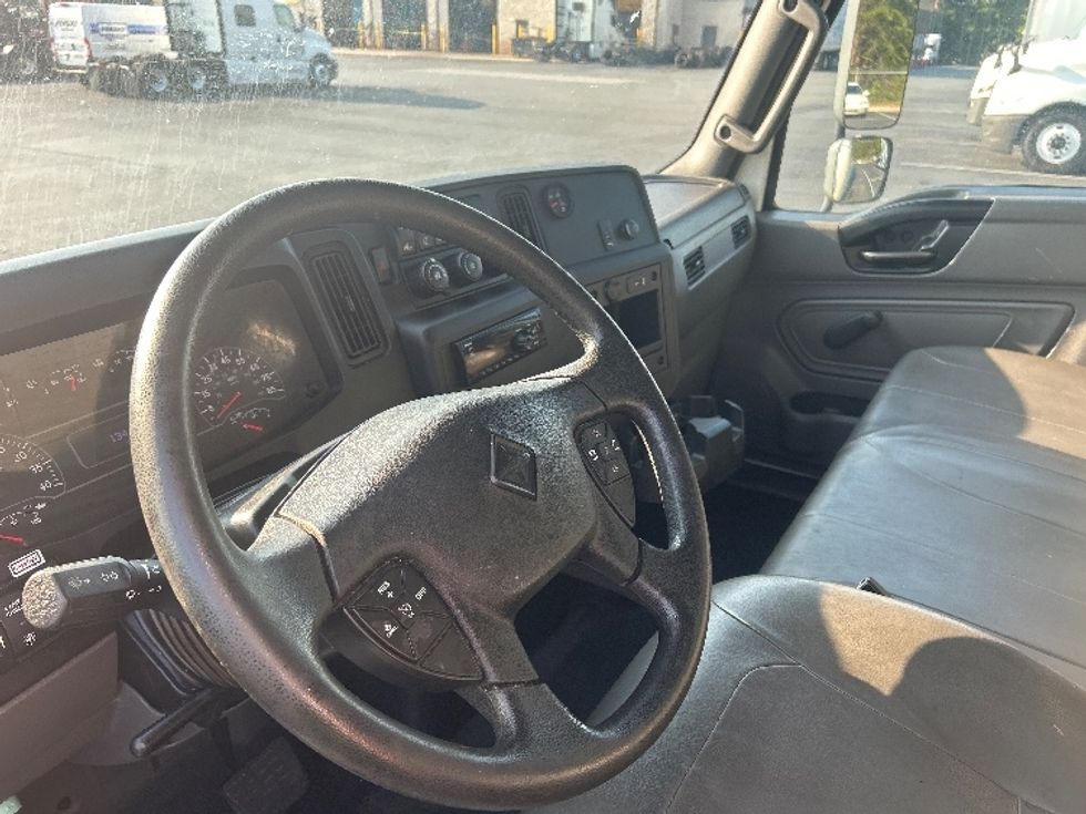 Medium Duty Box Truck-Light and Medium Duty Trucks-International-2019-MV607-Greensboro-NC-134,044\n\t\tmiles-$ 54,250 - Image 17