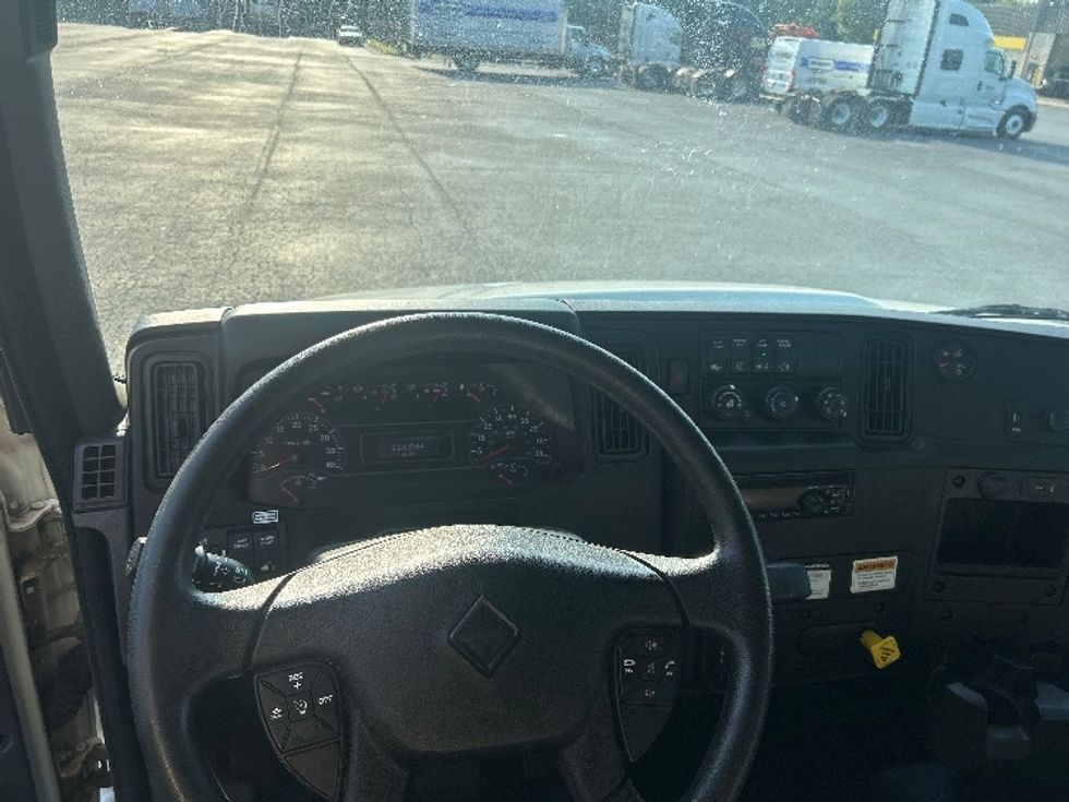 Medium Duty Box Truck-Light and Medium Duty Trucks-International-2019-MV607-Greensboro-NC-134,044\n\t\tmiles-$ 54,250 - Image 18
