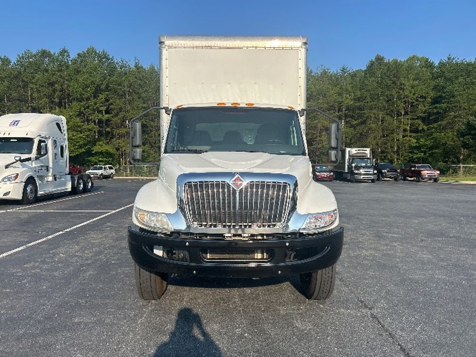 Medium Duty Box Truck-Light and Medium Duty Trucks-International-2019-MV607-Greensboro-NC-134,044\n\t\tmiles-$ 54,250 - Image 2