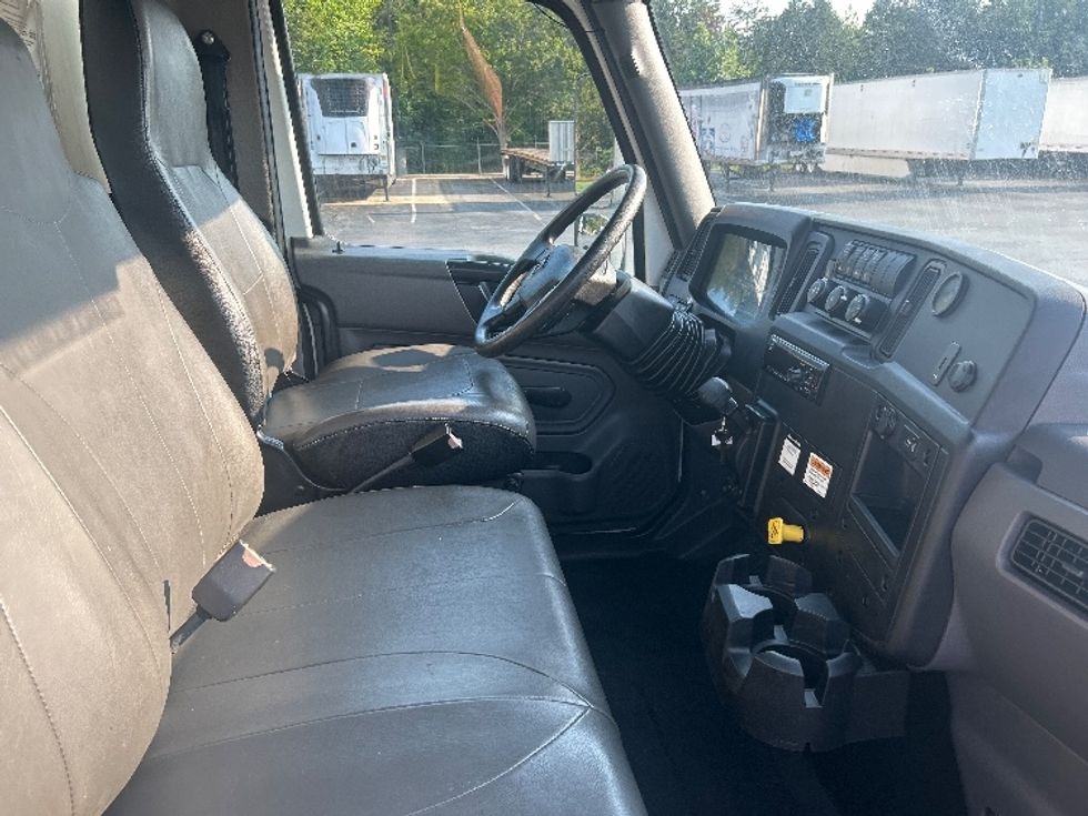 Medium Duty Box Truck-Light and Medium Duty Trucks-International-2019-MV607-Greensboro-NC-134,044\n\t\tmiles-$ 54,250 - Image 22