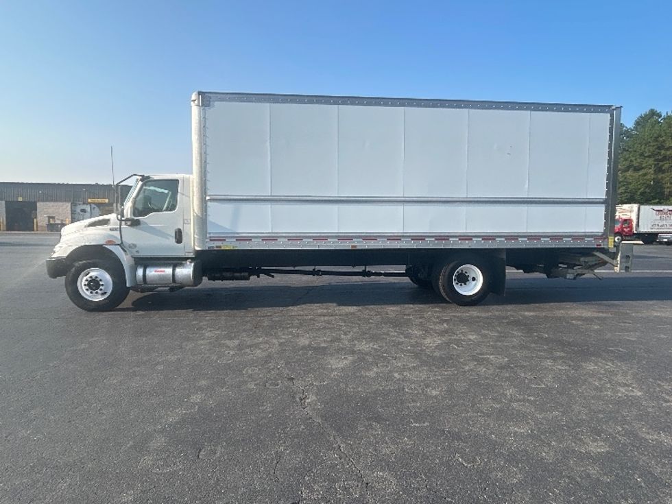 Medium Duty Box Truck-Light and Medium Duty Trucks-International-2019-MV607-Greensboro-NC-134,044\n\t\tmiles-$ 54,250 - Image 4