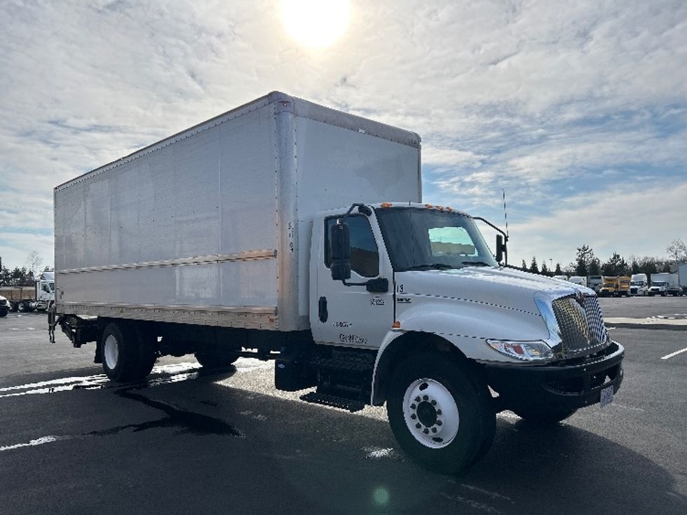 Medium Duty Box Truck-Light and Medium Duty Trucks-International-2019-MV607-Greensboro-NC-147,585\n\t\tmiles-$ 47,500 - Image 1