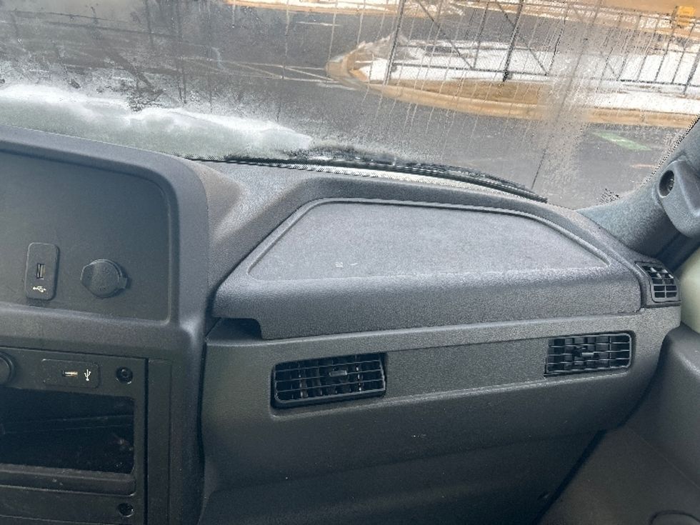 Medium Duty Box Truck-Light and Medium Duty Trucks-International-2019-MV607-Greensboro-NC-147,585\n\t\tmiles-$ 47,500 - Image 21