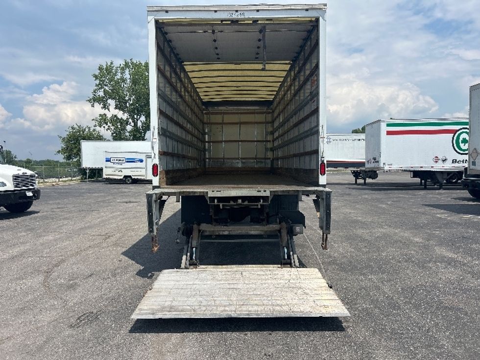 Medium Duty Box Truck-Light and Medium Duty Trucks-International-2019-MV607-Kansas City-MO-65,265\n\t\tmiles-$ 62,500 - Image 9