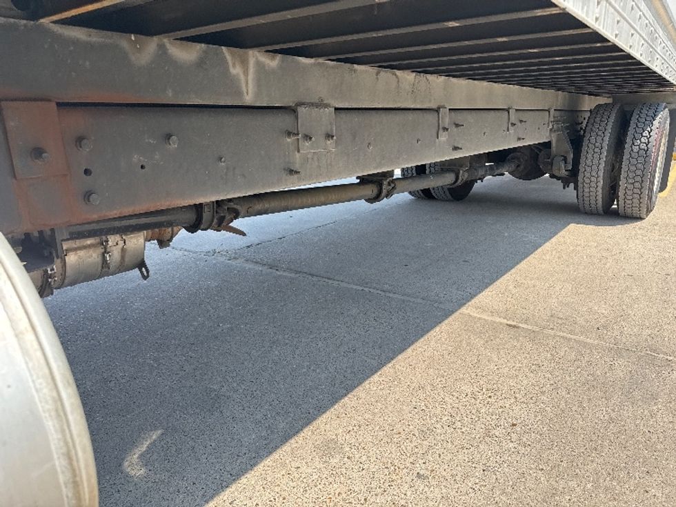 Medium Duty Box Truck-Light and Medium Duty Trucks-International-2019-MV607-Katy-TX-166,937\n\t\tmiles-$ 44,750 - Image 5