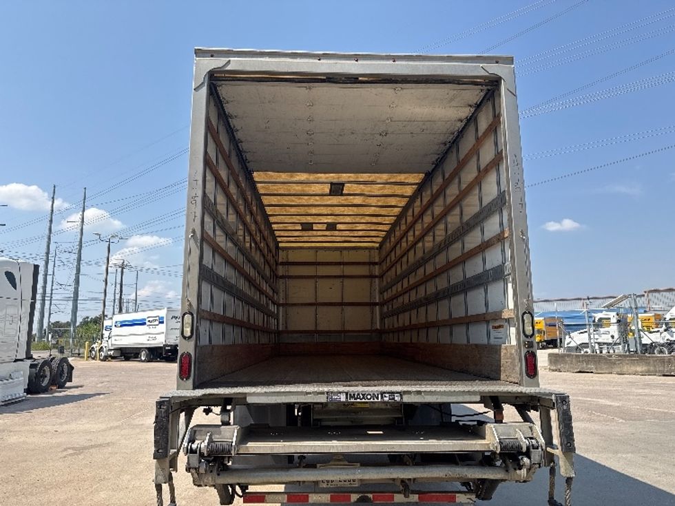 Medium Duty Box Truck-Light and Medium Duty Trucks-International-2019-MV607-Katy-TX-166,937\n\t\tmiles-$ 44,750 - Image 8