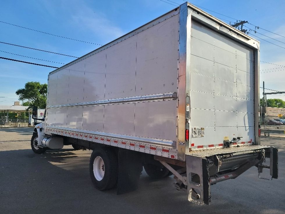 Medium Duty Box Truck-Light and Medium Duty Trucks-International-2019-MV607-La Porte-IN-104,024\n\t\tmiles-$ 52,000 - Image 6