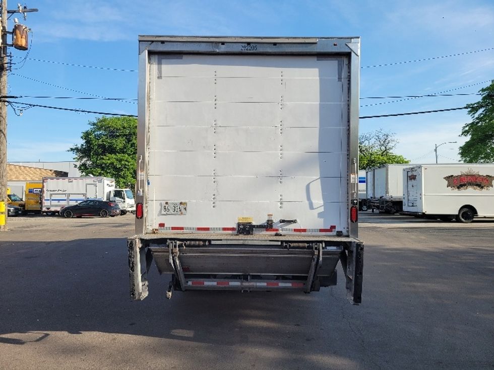 Medium Duty Box Truck-Light and Medium Duty Trucks-International-2019-MV607-La Porte-IN-104,024\n\t\tmiles-$ 52,000 - Image 7
