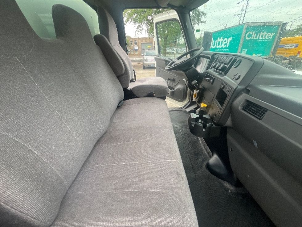 Medium Duty Box Truck-Light and Medium Duty Trucks-International-2019-MV607-La Porte-IN-110,576\n\t\tmiles-$ 57,000 - Image 22