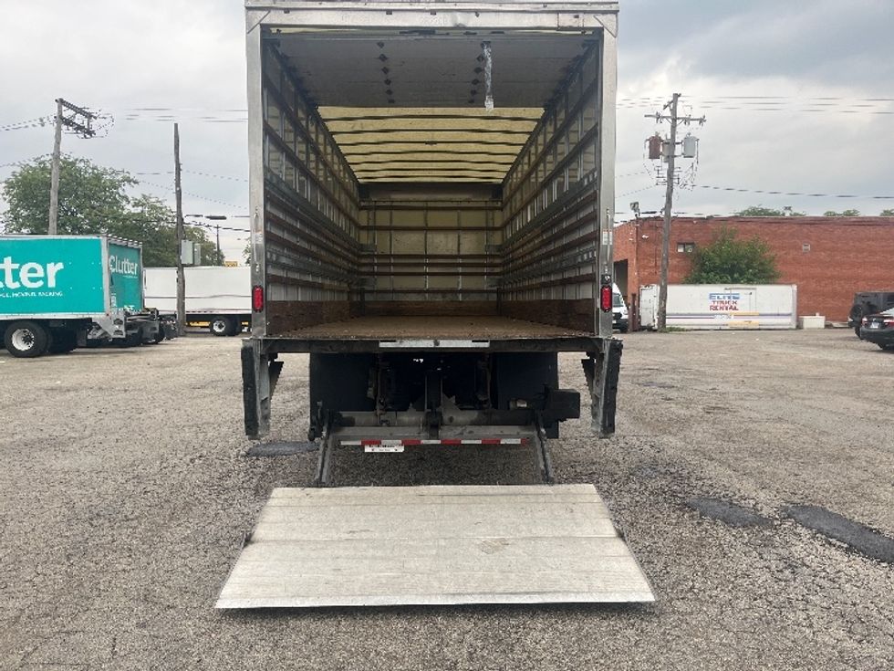 Medium Duty Box Truck-Light and Medium Duty Trucks-International-2019-MV607-La Porte-IN-110,576\n\t\tmiles-$ 57,000 - Image 9