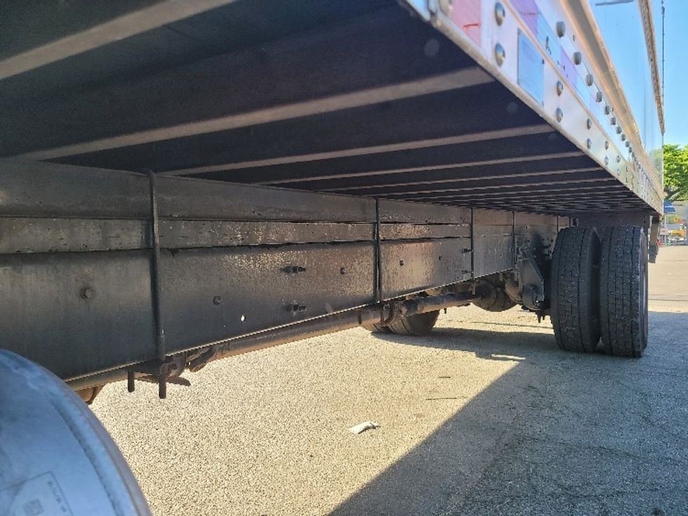 Medium Duty Box Truck-Light and Medium Duty Trucks-International-2019-MV607-La Porte-IN-113,411\n\t\tmiles-$ 51,000 - Image 5