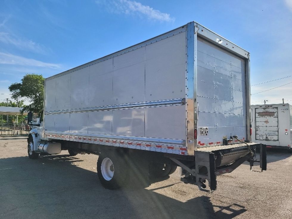 Medium Duty Box Truck-Light and Medium Duty Trucks-International-2019-MV607-La Porte-IN-113,411\n\t\tmiles-$ 51,000 - Image 6