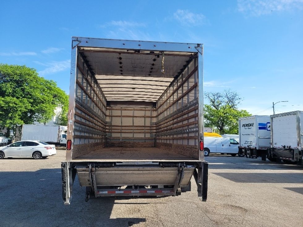 Medium Duty Box Truck-Light and Medium Duty Trucks-International-2019-MV607-La Porte-IN-113,411\n\t\tmiles-$ 51,000 - Image 8