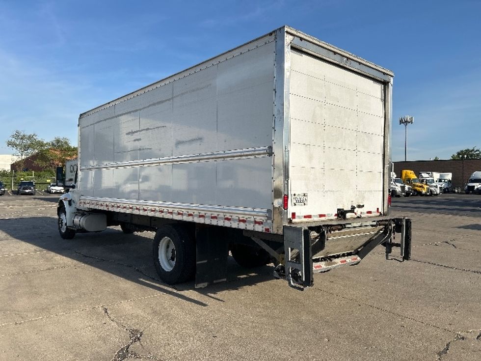 Medium Duty Box Truck-Light and Medium Duty Trucks-International-2019-MV607-La Porte-IN-122,735\n\t\tmiles-$ 51,750 - Image 6