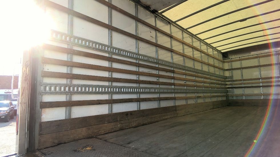 Medium Duty Box Truck-Light and Medium Duty Trucks-International-2019-MV607-La Porte-IN-185,340\n\t\tmiles-$ 48,250 - Image 11