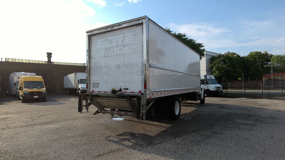 Medium Duty Box Truck-Light and Medium Duty Trucks-International-2019-MV607-La Porte-IN-185,340\n\t\tmiles-$ 48,250 - Image 13