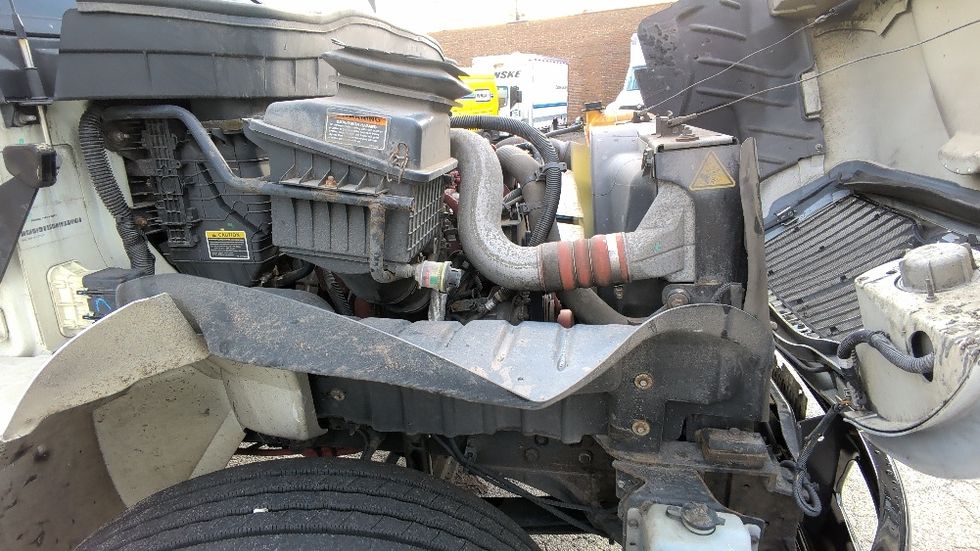 Medium Duty Box Truck-Light and Medium Duty Trucks-International-2019-MV607-La Porte-IN-185,340\n\t\tmiles-$ 48,250 - Image 24