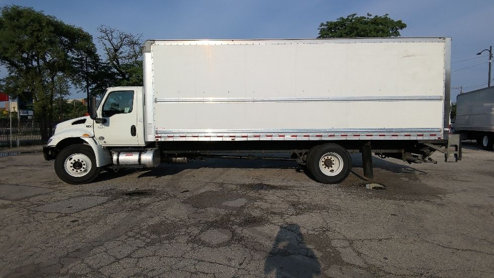Medium Duty Box Truck-Light and Medium Duty Trucks-International-2019-MV607-La Porte-IN-185,340\n\t\tmiles-$ 48,250 - Image 4