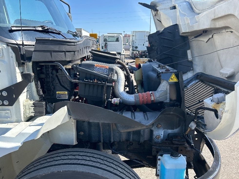 Medium Duty Box Truck-Light and Medium Duty Trucks-International-2019-MV607-Lansing-MI-127,727\n\t\tmiles-$ 51,250 - Image 23