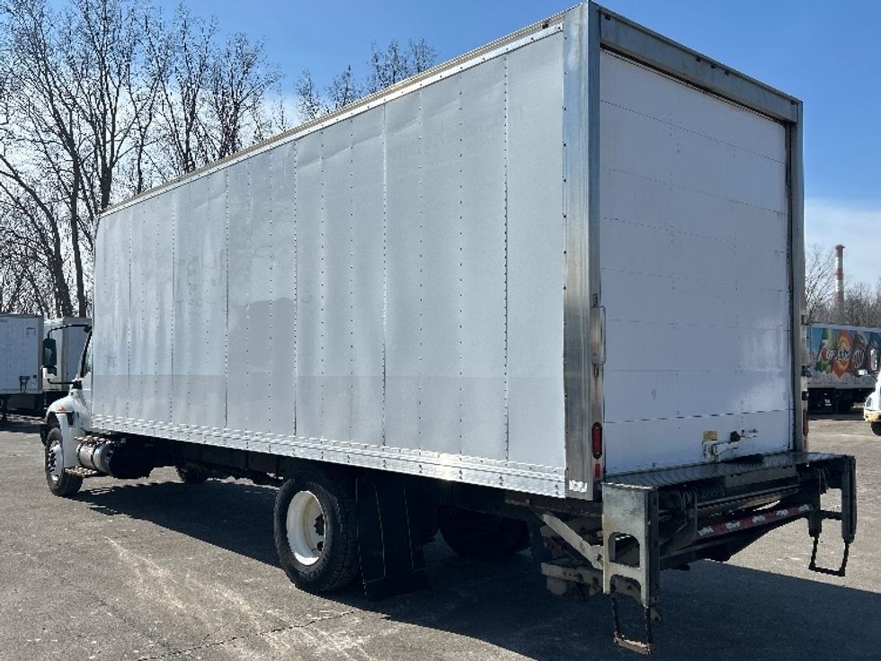 Medium Duty Box Truck-Light and Medium Duty Trucks-International-2019-MV607-Lansing-MI-127,727\n\t\tmiles-$ 51,250 - Image 6