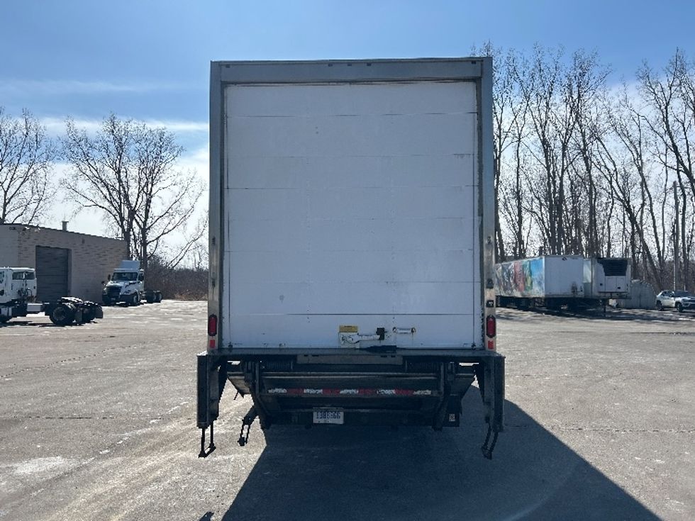 Medium Duty Box Truck-Light and Medium Duty Trucks-International-2019-MV607-Lansing-MI-127,727\n\t\tmiles-$ 51,250 - Image 7