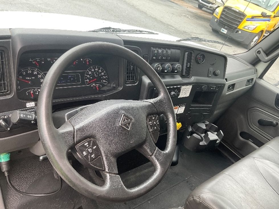 Medium Duty Box Truck-Light and Medium Duty Trucks-International-2019-MV607-Little Rock-AR-202,400\n\t\tmiles-$ 42,250 - Image 17