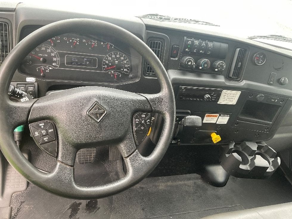 Medium Duty Box Truck-Light and Medium Duty Trucks-International-2019-MV607-Little Rock-AR-202,400\n\t\tmiles-$ 42,250 - Image 18
